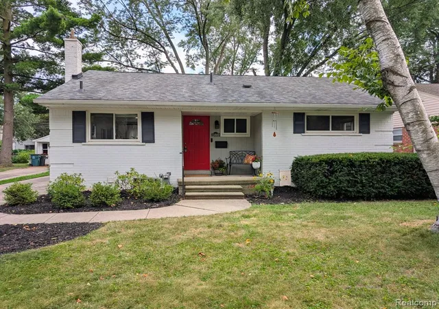 Photo 2 of Single family home for sale at 15669 Buckingham Ave, Beverly Hills, MI 48025 | MLS# 61022712 | Listing updated on 2026-08-30