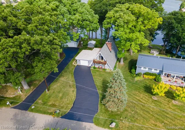 Homes for sale in Metamora, MI | 3627 Merritt Lake Dr, Metamora, MI 48455 | MLS# 61007936