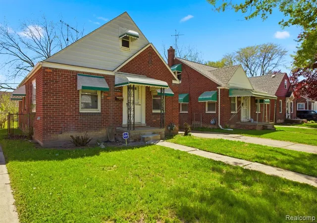 3rd image of 16496 Tacoma St, Detroit, MI 48205 | MLS# 60990824