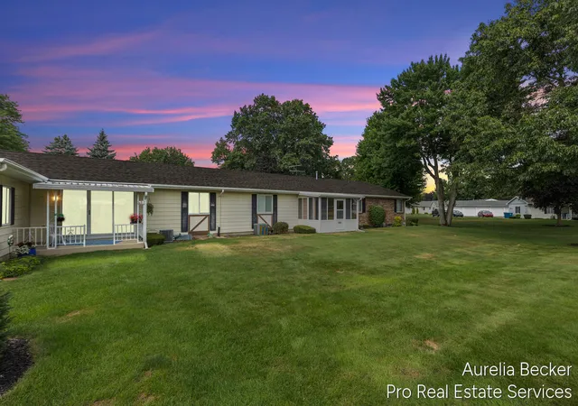 1st image of 5812 Leisure South Dr, Grand Rapids, MI 49548 | MLS# 70548975