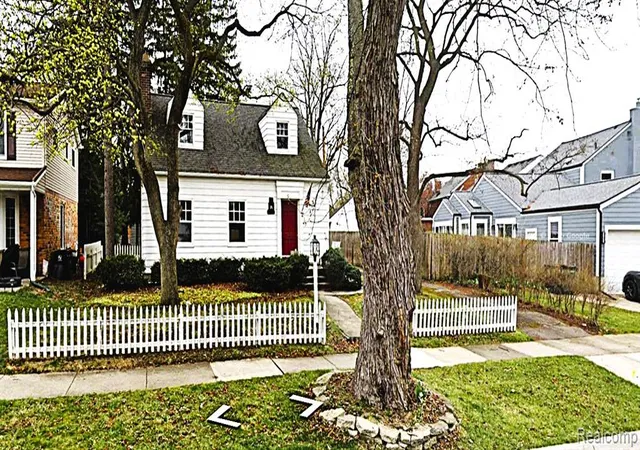 5th image of 2223 Glenview Ave, Royal Oak, MI 48073 | MLS# 60993252