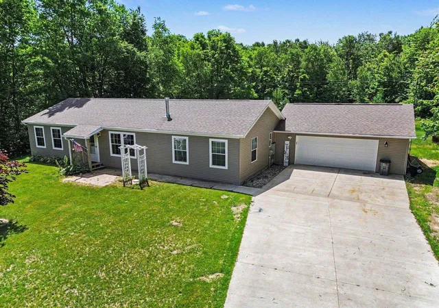 Homes for sale in Harrison, MI | 2020 E Long Lake Rd, Harrison, MI 48625 | MLS# 50206207