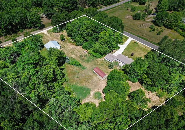 Homes for sale in Harrison, MI | 2020 E Long Lake Rd, Harrison, MI 48625 | MLS# 50206207