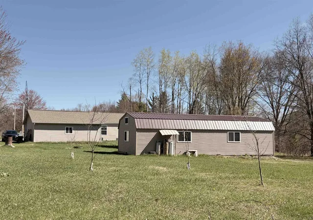 Homes for sale in Harrison, MI | 2020 E Long Lake Rd, Harrison, MI 48625 | MLS# 50206207
