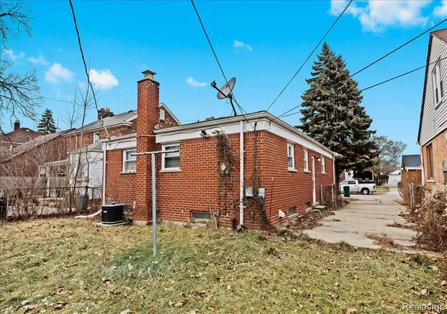 Homes for sale in Lincoln Park, MI | 673 Winchester Ave, Lincoln Park, MI 48146 | MLS# 61003803