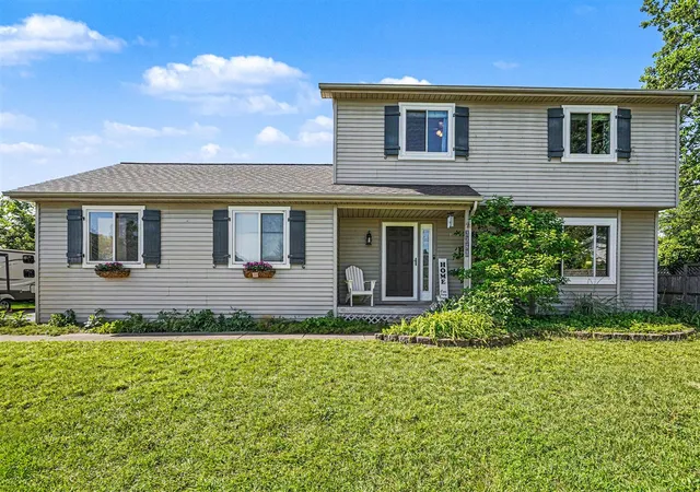 Homes for sale in Waterford, MI | 3843 Athens Ave, Waterford, MI 48329 | MLS# 70542189