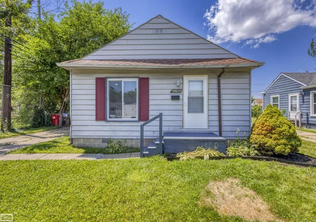 Homes for sale in Roseville, MI | 25539 Packard St, Roseville, MI 48066 | MLS# 50213787