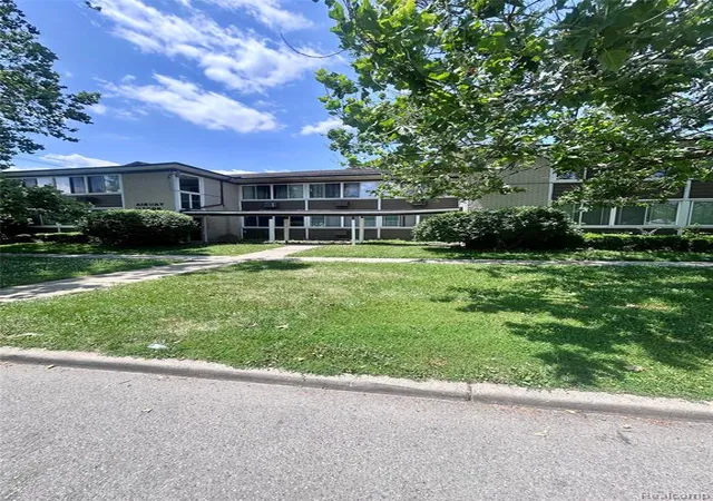 1st image of 19131 Lahser Rd, Detroit, MI 48219 | MLS# 61007884