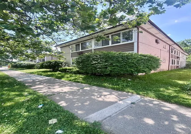 6th image of 19131 Lahser Rd, Detroit, MI 48219 | MLS# 61007884