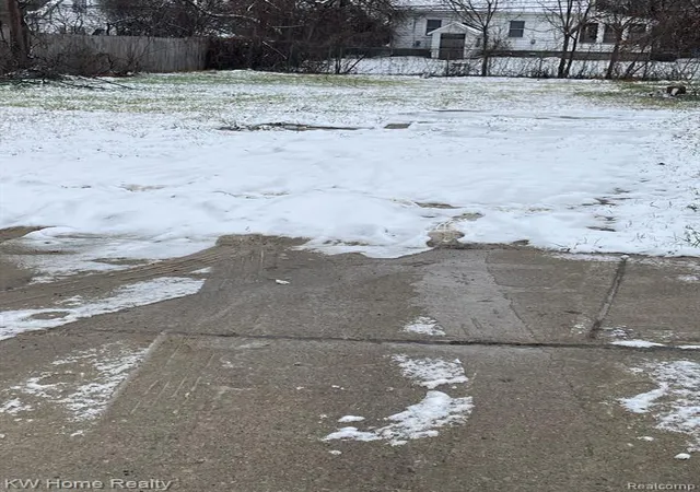 1st image of 200 Cedardale Ave, Pontiac, MI 48341 | MLS# 60282141