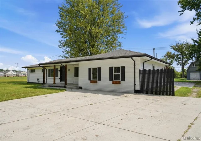 Photo 2 of Single family home for sale at 4655 Denton Rd, Canton, MI 48188 2113 | MLS# 61023642 | Listing updated on 2026-09-13