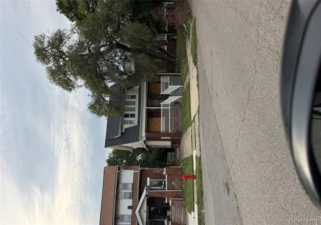 Photo 2 of Single family home for sale at 8821 Arcadia St, Detroit, MI 48204 2375 | MLS# 60997896 | Listing updated on 2026-10-28