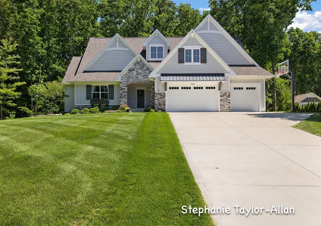 Homes for sale in West Olive, MI | 17056 Legacy Dr, West Olive, MI 49460 | MLS# 70540503