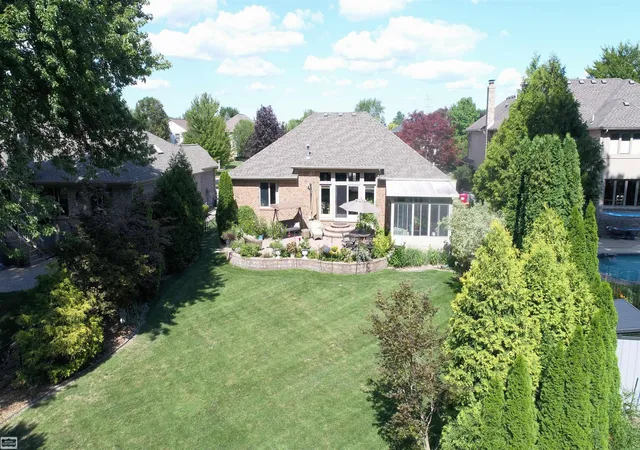 Photo 5 of Single Family Residence at 43243 Riverway Dr, Clinton Township, MI 48038 | MLS# 50205439 | | Sold on 2026-05-22