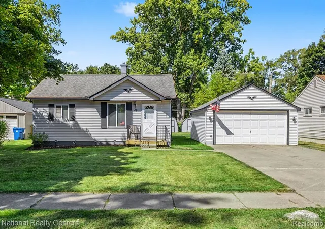 Photo 1 of Sale Pending at 29 Doremus Ave, Waterford, MI 48328 2814 | MLS# 61025686 | Listing updated on 2026-08-30