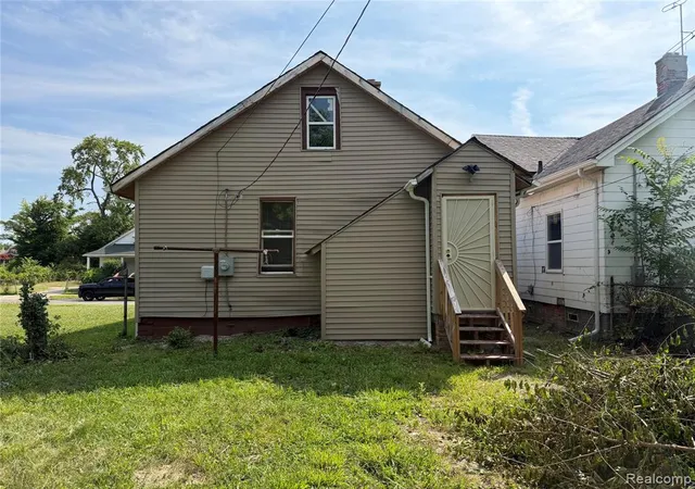 Photo 4 of Single family home for sale at 9669 Cascade St, Detroit, MI 48204 1762 | MLS# 61015317 | Listing updated on 2026-08-28