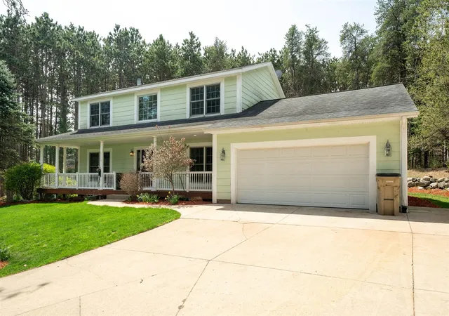 Homes for sale in Rockford, MI | 4530 Summit Forest Dr, Rockford, MI 49341 | MLS# 70532430