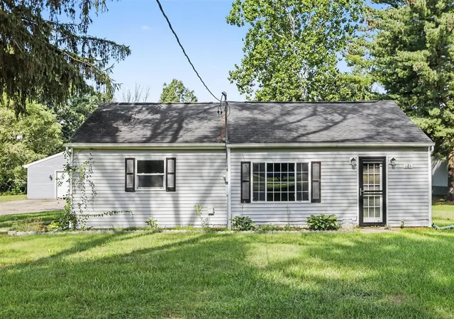 2nd image of 181 Silver St, Battle Creek, MI 49014 | MLS# 70553235