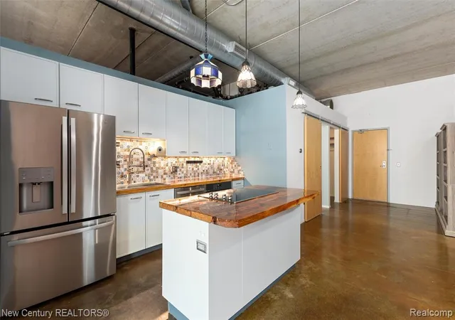 4th image of 322 E Harrison Ave #4, Royal Oak, MI 48067 3284 | MLS# 60994744