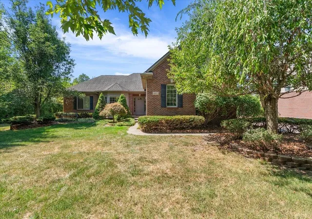 Photo 2 of Sale Pending at 1011 Ashton Woods Dr, Canton, MI 48187 | MLS# 70553221 | Listing updated on 2026-08-27