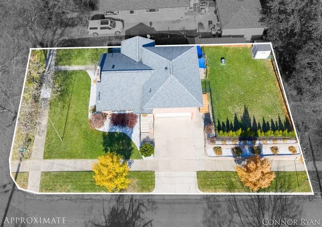 Photo 2 of Sale Pending at 1001 6th Street, Grand Rapids, MI 49504 | MLS# 70505838 | Listing updated on 2025-12-13