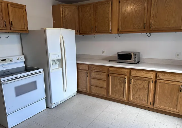 Homes for sale in Morenci, MI | 137 1/2 W Main St, Morenci, MI 49256 | MLS# 50213272
