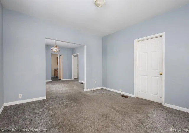 4th image of 11727 Dyar St, Hamtramck, MI 48212 | MLS# 60967625