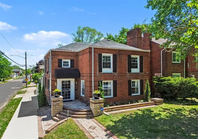 2nd image of 18514 Roselawn St, Detroit, MI 48221 | MLS# 70536383