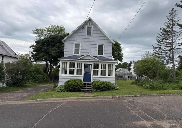 Homes for sale in Hancock, MI | 1006 2Nd St, Hancock, MI 49930 | MLS# 50211963