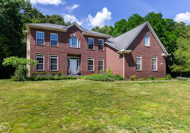 2nd image of 5426 Murray Ct, Waterford, MI 48327 | MLS# 50212430