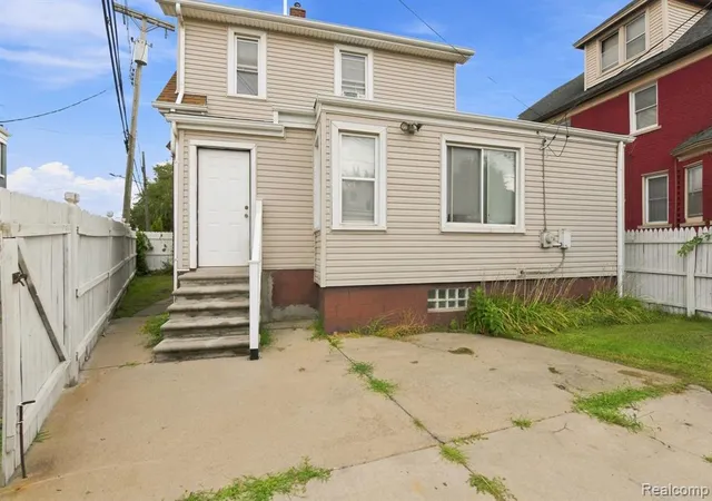 Photo 3 of Single family home for sale at 50 Elm St, River Rouge, MI 48218 1521 | MLS# 61024511 | Listing updated on 2026-09-13