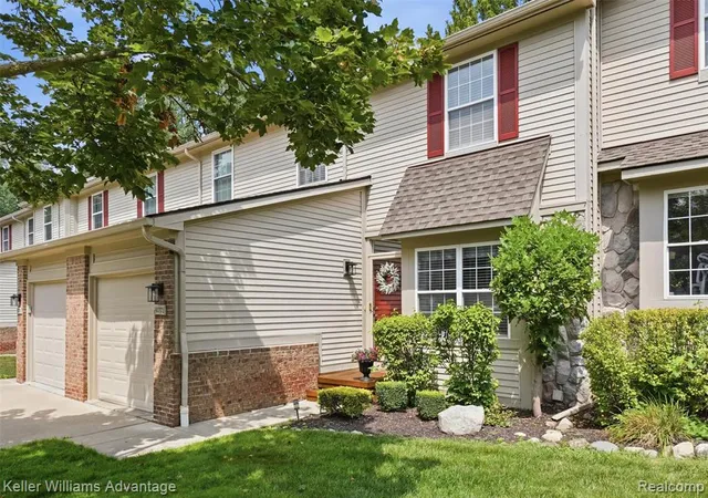 Photo 2 of Condo for sale at 41772 Webster Ct, Novi, MI 48377 | MLS# 61022648 | Listing updated on 2026-08-22
