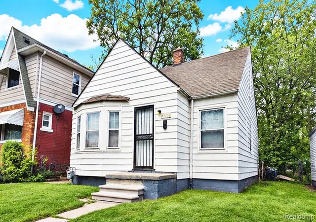 Homes for sale in Detroit, MI | 15762 Strathmoor St, Detroit, MI 48227 | MLS# 60992301