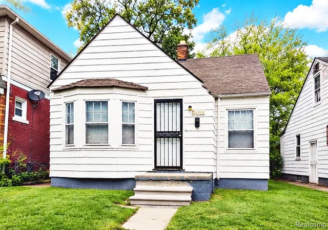 Homes for sale in Detroit, MI | 15762 Strathmoor St, Detroit, MI 48227 | MLS# 60992301