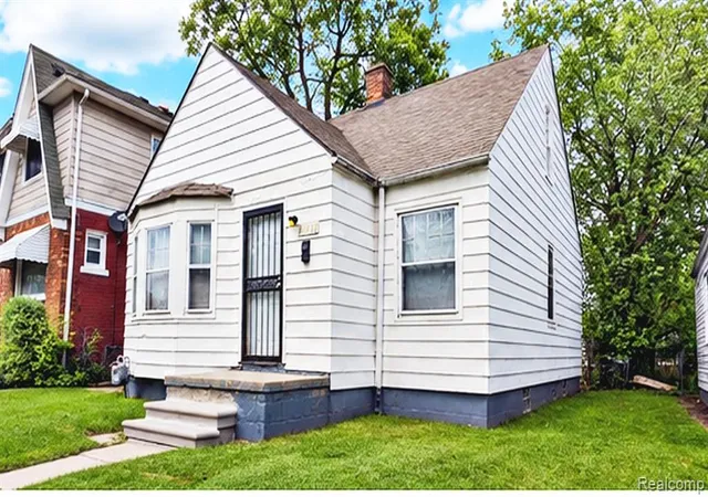 Homes for sale in Detroit, MI | 15762 Strathmoor St, Detroit, MI 48227 | MLS# 60992301