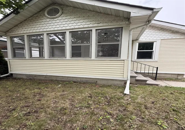 Photo 2 of Sale Pending at 68 W Maxlow Ave, Hazel Park, MI 48030 | MLS# 70539719 | Listing updated on 2026-09-01