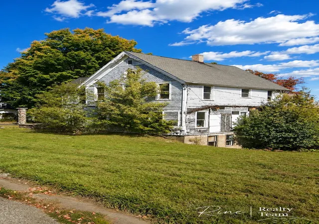 2nd image of 41 Marquette Ave, Crystal Falls, MI 49920 | MLS# 50219272