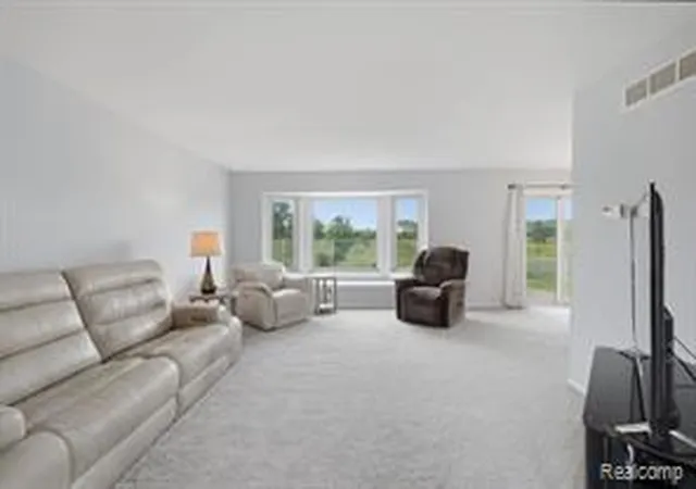 Homes for sale in Sterling Heights, MI | 13959 Brougham Dr, Sterling Heights, MI 48312 | MLS# 61009888