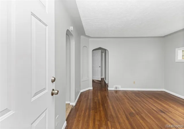 Homes for sale in Detroit, MI | 11817 Riad St, Detroit, MI 48224 | MLS# 61000910