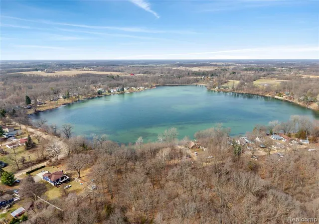 1st image of 15050 Longfield Dr, Linden, MI 48451 | MLS# 60977805