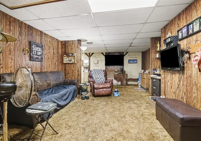Photo 4 of Sale Pending at 1457 Laughlin Dr, Grand Rapids, MI 49504 | MLS# 70554108 | Listing updated on 2026-09-02