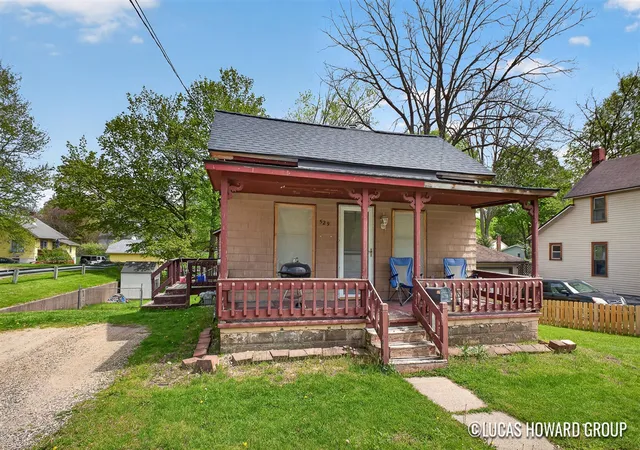 Homes for sale in Hastings, MI | 529 N Michigan Ave, Hastings, MI 49058 | MLS# 70530378