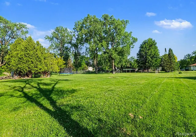 Homes for sale in Grand Blanc, MI | 1198 W Rowland St, Grand Blanc, MI 48507 | MLS# 60998347