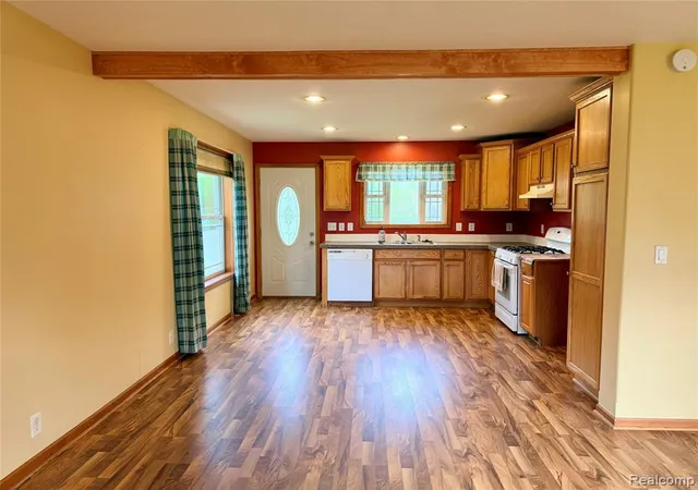 Homes for sale in Otter Lake, MI | 6378 11Th St, Otter Lake, MI 48464 | MLS# 61002388