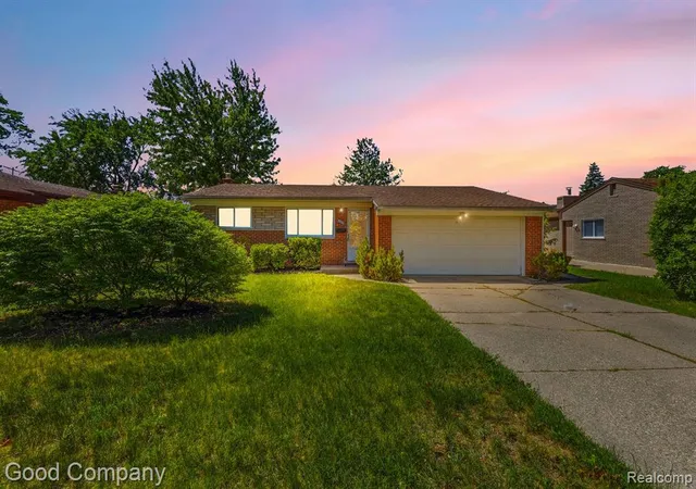 Homes for sale in Sterling Heights, MI | 8246 Independence Dr, Sterling Heights, MI 48313 | MLS# 61002534