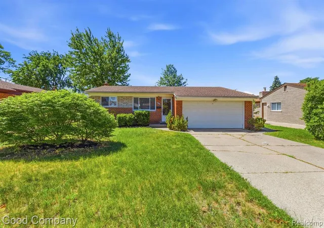 Homes for sale in Sterling Heights, MI | 8246 Independence Dr, Sterling Heights, MI 48313 | MLS# 61002534