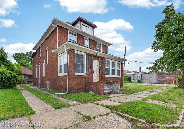 Homes for sale in River Rouge, MI | 14 Myrtle St, River Rouge, MI 48218 | MLS# 61004897