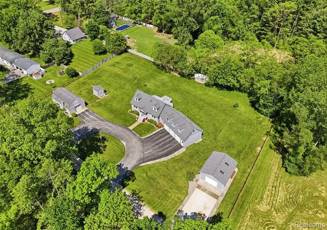 Homes for sale in Whitmore Lake, MI | 7060 Sheldon Rd, Whitmore Lake, MI 48189 | MLS# 60998651