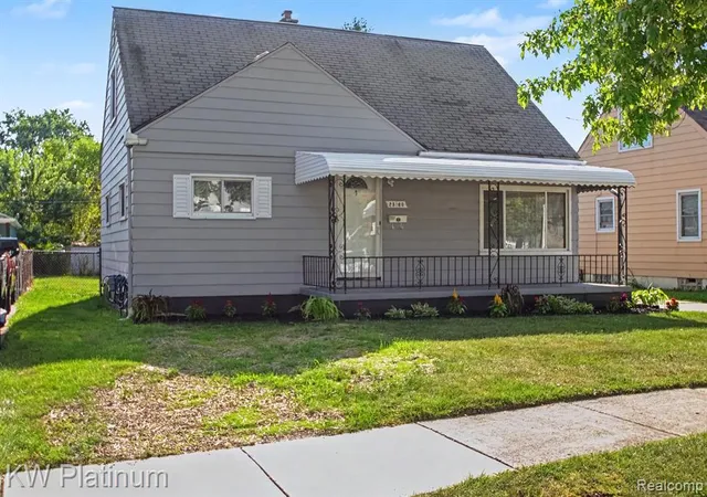 Photo 2 of Single family home for sale at 25160 Cole St, Roseville, MI 48066 3665 | MLS# 61023443 | Listing updated on 2026-08-25