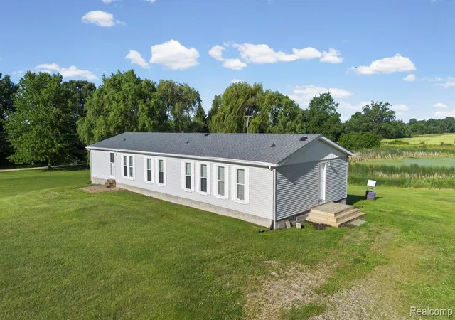 Homes for sale in Imlay City, MI | 865 Brown City Rd, Imlay City, MI 48444 | MLS# 61006604